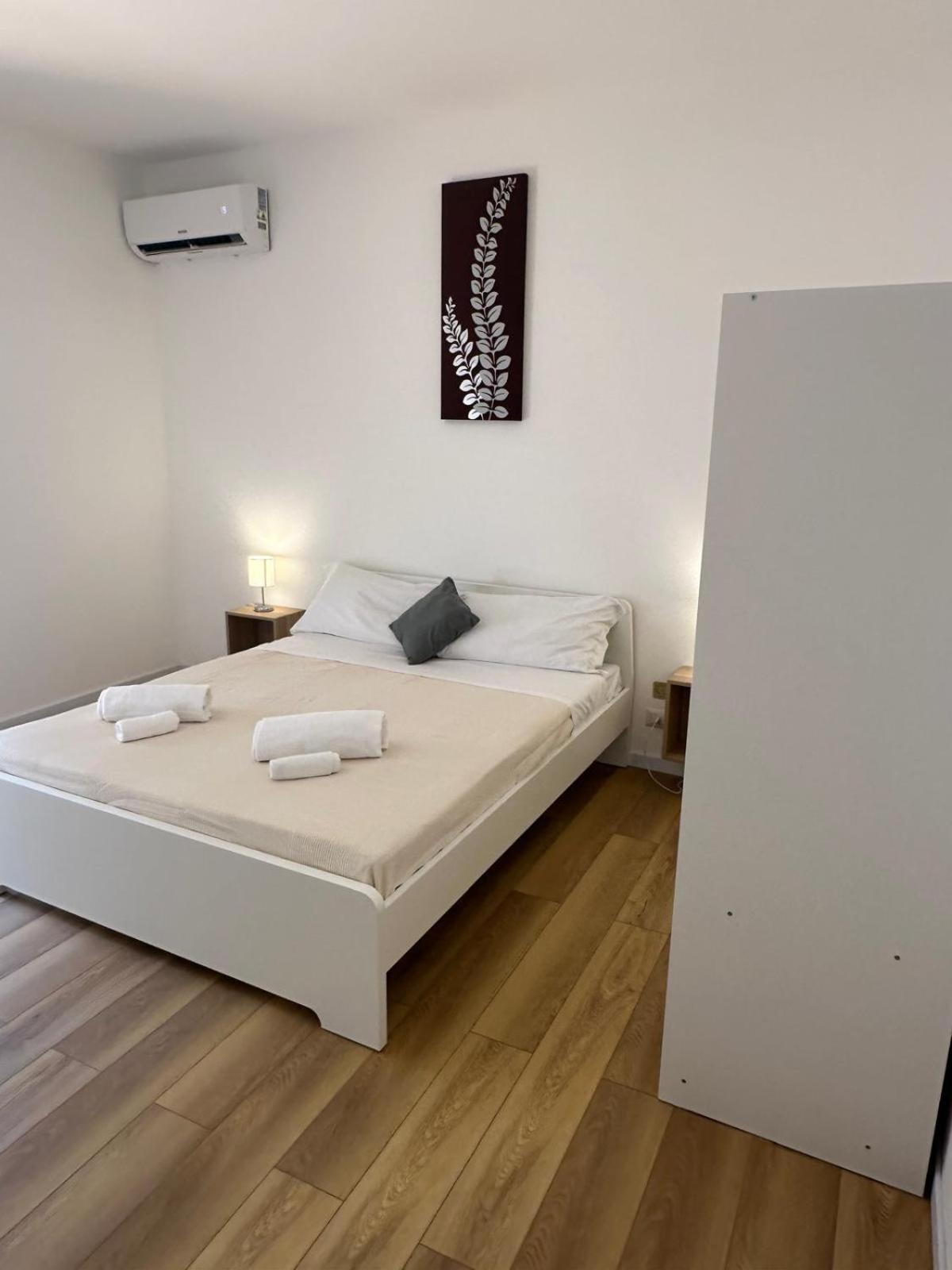 We Home Taormina Center With Parking Eksteriør bilde