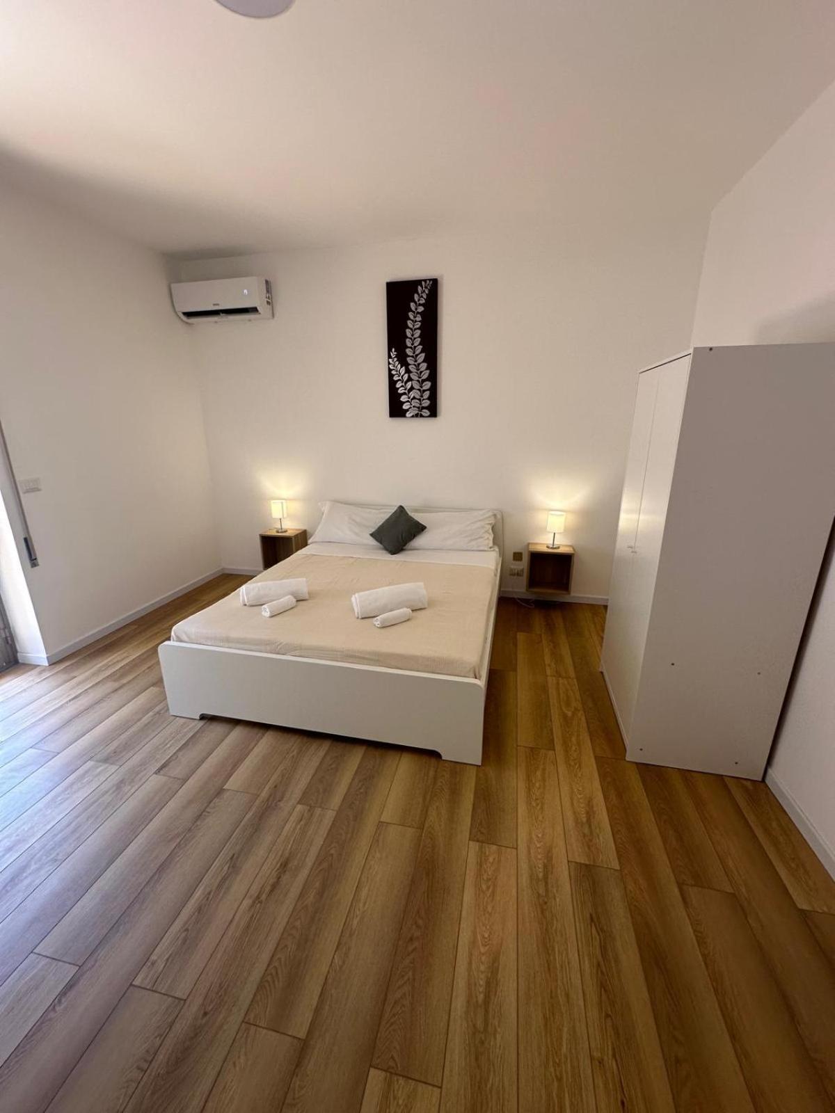 We Home Taormina Center With Parking Eksteriør bilde