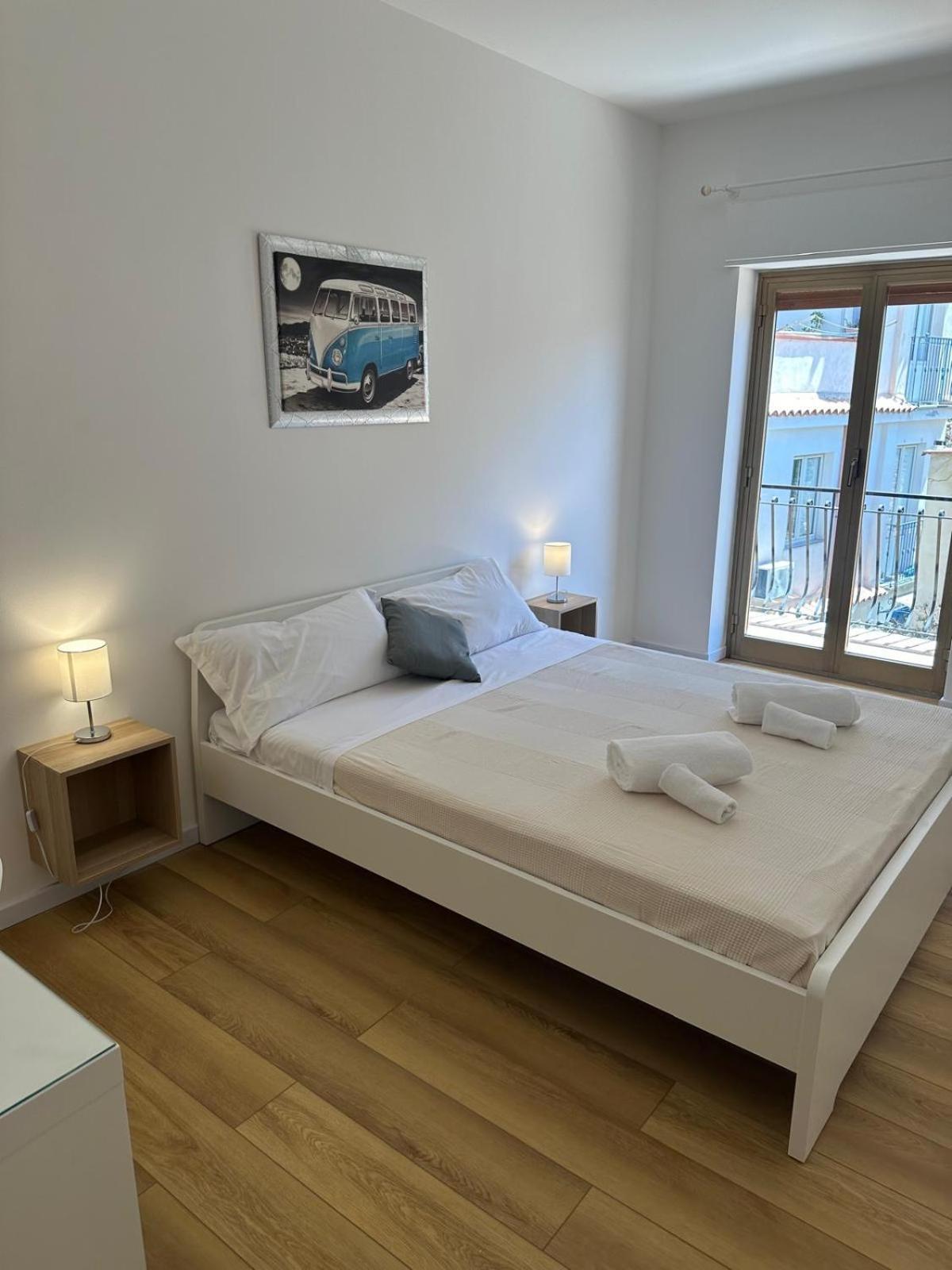 We Home Taormina Center With Parking Eksteriør bilde
