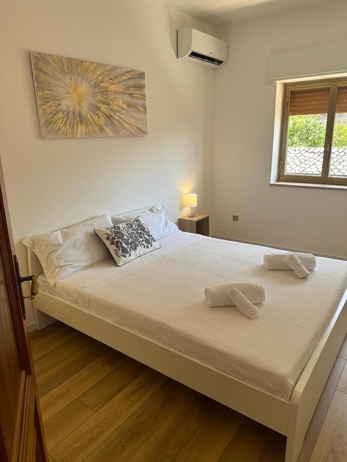 We Home Taormina Center With Parking Eksteriør bilde