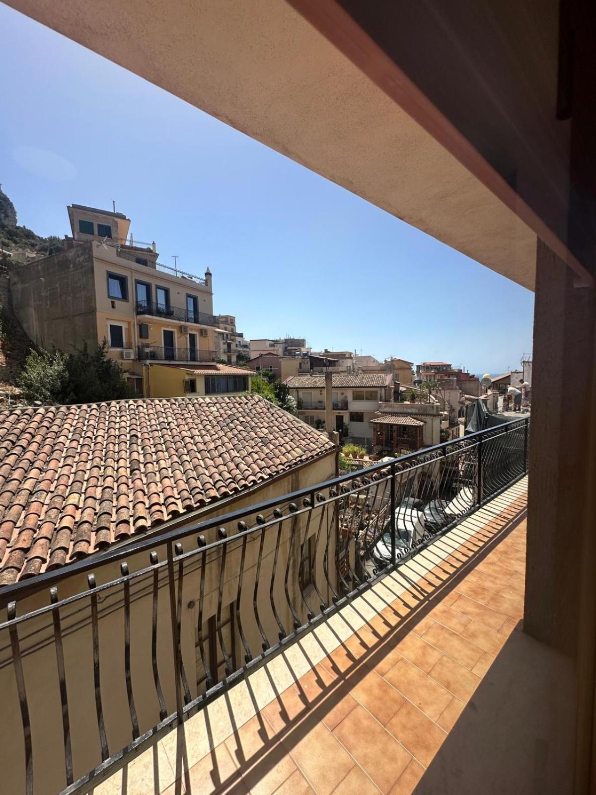 We Home Taormina Center With Parking Eksteriør bilde